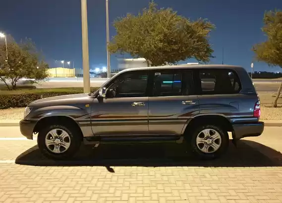 مستعملة Toyota Land Cruiser للبيع في الدوحة #5350 - 1  صورة 